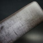 1等級ベンズ部位のブライドルレザーを使用したラウンドファスナー長財布(セドウィック社/チョコ)