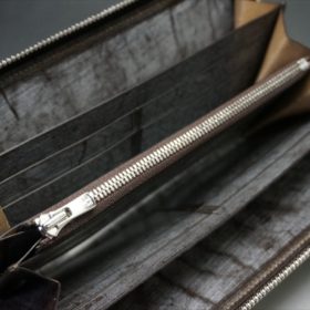 セドウィック社製ブライドルレザー（ベンズ部位）を使用したチョコカラーのラウンドファスナー長財布（シルバー色）8