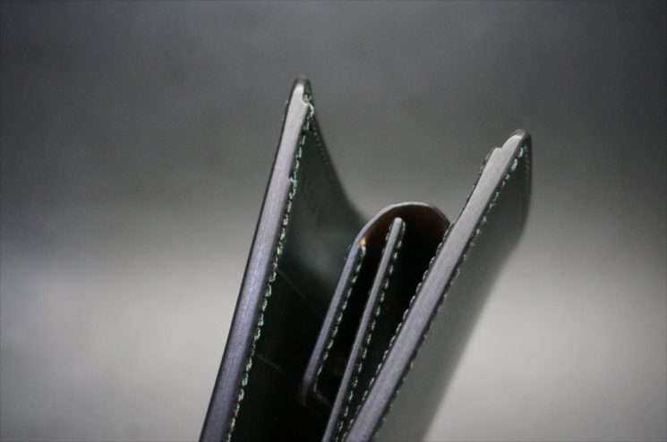 ダークグリーンのセドウィック社製ブライドルレザーの二つ折り財布-5