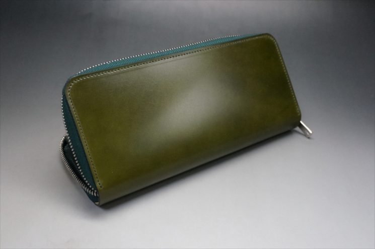 新喜皮革社製オイルコードバンのグリーンを使用したラウンドファスナー長財布-5