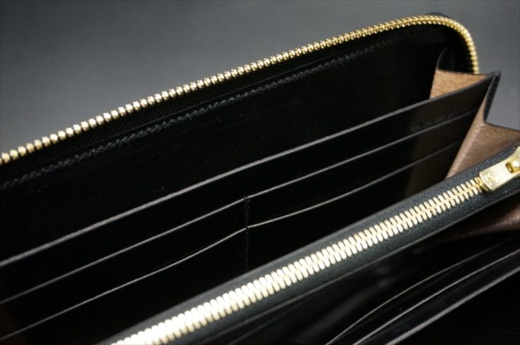 新喜皮革社製オイルコードバンのブラックカラーのラウンドファスナー長財布（ゴールド色）-1-15