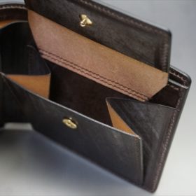 メトロポリタン社製ブライドルレザーのベンズ部位のダークブラウン色の二つ折り財布（ゴールド）-1-8