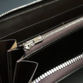 セドウィック社製ブライドルレザーのチョコ色のラウンドファスナー長財布（シルバー色）-1-11