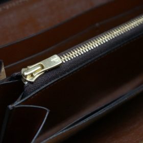 ホーウィン社製シェルコードバンのバーボン色のラウンドファスナー長財布（ゴールド色）-1-12
