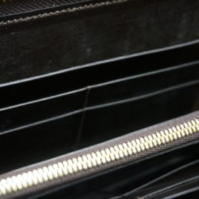 ロカド社製オイルコードバンのダークバーガンディ色のラウンドファスナー長財布（ゴールド色）-1-11
