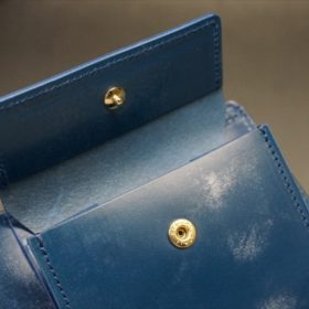 新喜皮革社製顔料仕上げコードバンのネイビー色の二つ折り財布（ゴールド色）-1-10