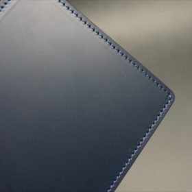 新喜皮革社製顔料仕上げコードバンのネイビー色の二つ折り財布（ゴールド色）-1-3