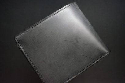 新喜皮革社製蝋引き顔料仕上げコードバンのブラック色の二つ折り財布（ゴールド色）-1-1