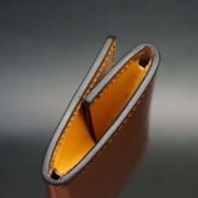 レーデルオガワ社製染料仕上げコードバンのキャメル色の小銭入れ（ゴールド色）-2-5