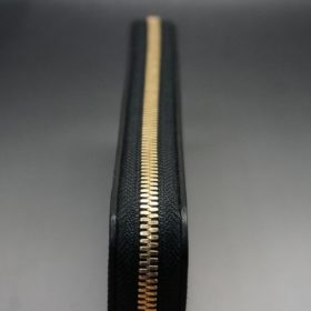 ホーウィン社製シェルコードバンのブラック色のラウンドファスナー長財布（ゴールド色）-1-5