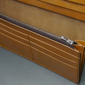 レーデルオガワ社製オイル仕上げコードバンのコーヒーブラウン色の長財布（シルバー色）-1-8