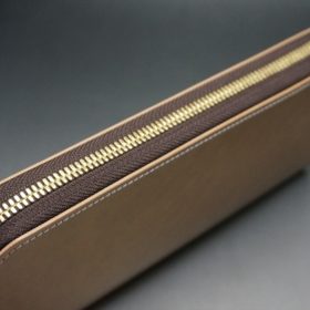 新喜皮革社製オイルコードバンのナチュラル色のラウンドファスナー長財布（ゴールド色）-1-4