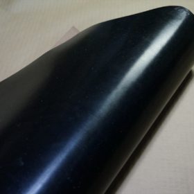 セドウィック社製ブライドルレザーのブラック色の1.0mm厚-1-4