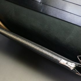 新喜皮革社製オイルコードバンのブラック色のスタンダード長財布（シルバー色）-1-10