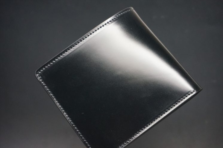 新喜皮革社製オイルコードバンのブラック色の二つ折り財布（小銭入れなしタイプ）-1-1