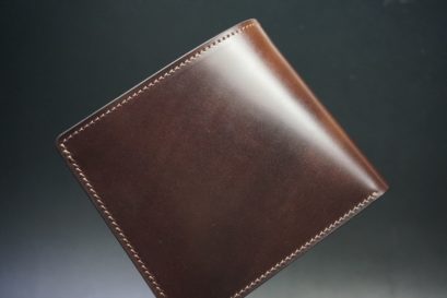 新喜皮革社製オイルコードバンのバーガンディ色の二つ折り財布（小銭入れなしタイプ）-1-1