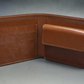 新喜皮革社製オイルコードバンのコニャック色の二つ折り財布（ゴールド色）-1-8