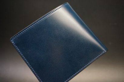 新喜皮革社製オイルコードバンのネイビー色の二つ折り財布（小銭入れなしタイプ）-1-1