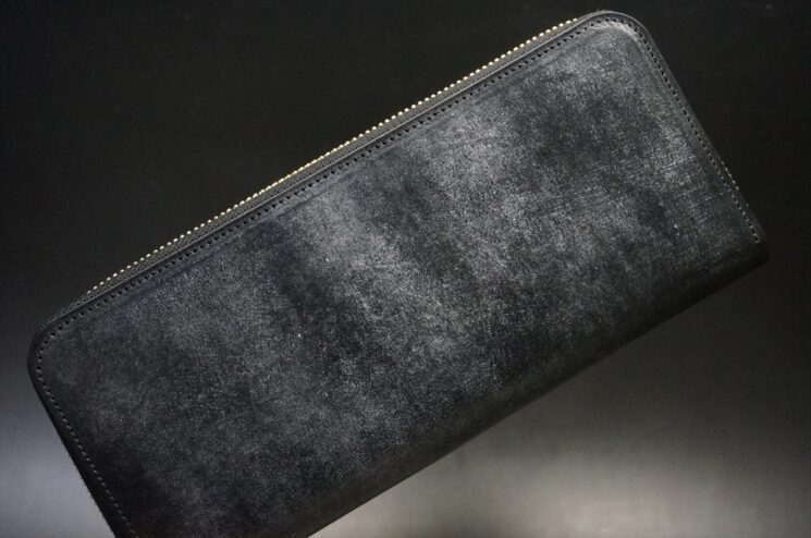 J.ベイカー社製ブライドルレザーのブラック色のラウンドファスナー長財布