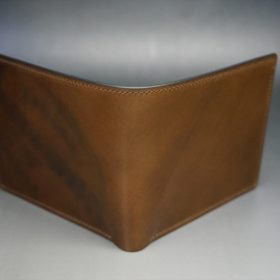 二つ折り財布の本体外側