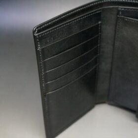 縦長タイプの二つ折り財布のカード収納部分