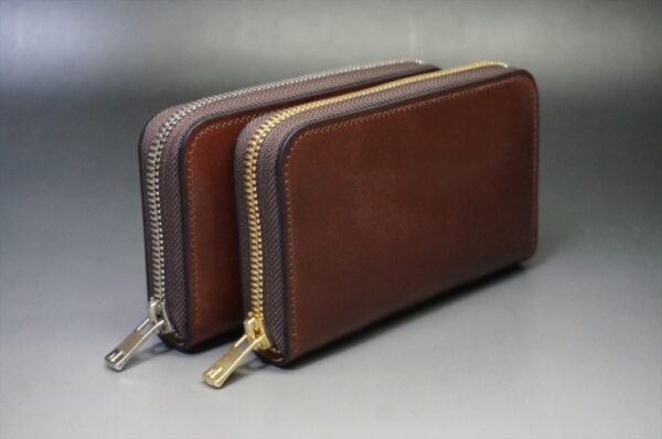 シルバー色とゴールド色のファスナーを使用した財布-3
