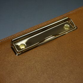 ブライドルレザー 床革バインダー(セドウィック社/ヘーゼル色/金具:ゴールド色） - 画像 (5)