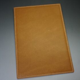 ブライドルレザー 床革バインダー(セドウィック社/ヘーゼル色/金具:ゴールド色） - 画像 (8)