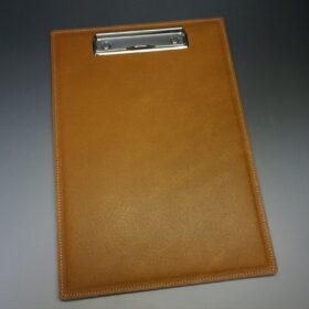 ブライドルレザー 床革バインダー(セドウィック社/ヘーゼル色/金具:シルバー色） - 画像 (2)