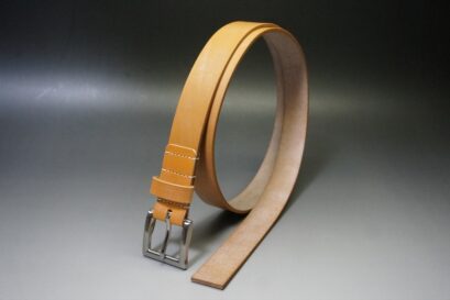 クレイトン社製ブライドルレザーのベルト