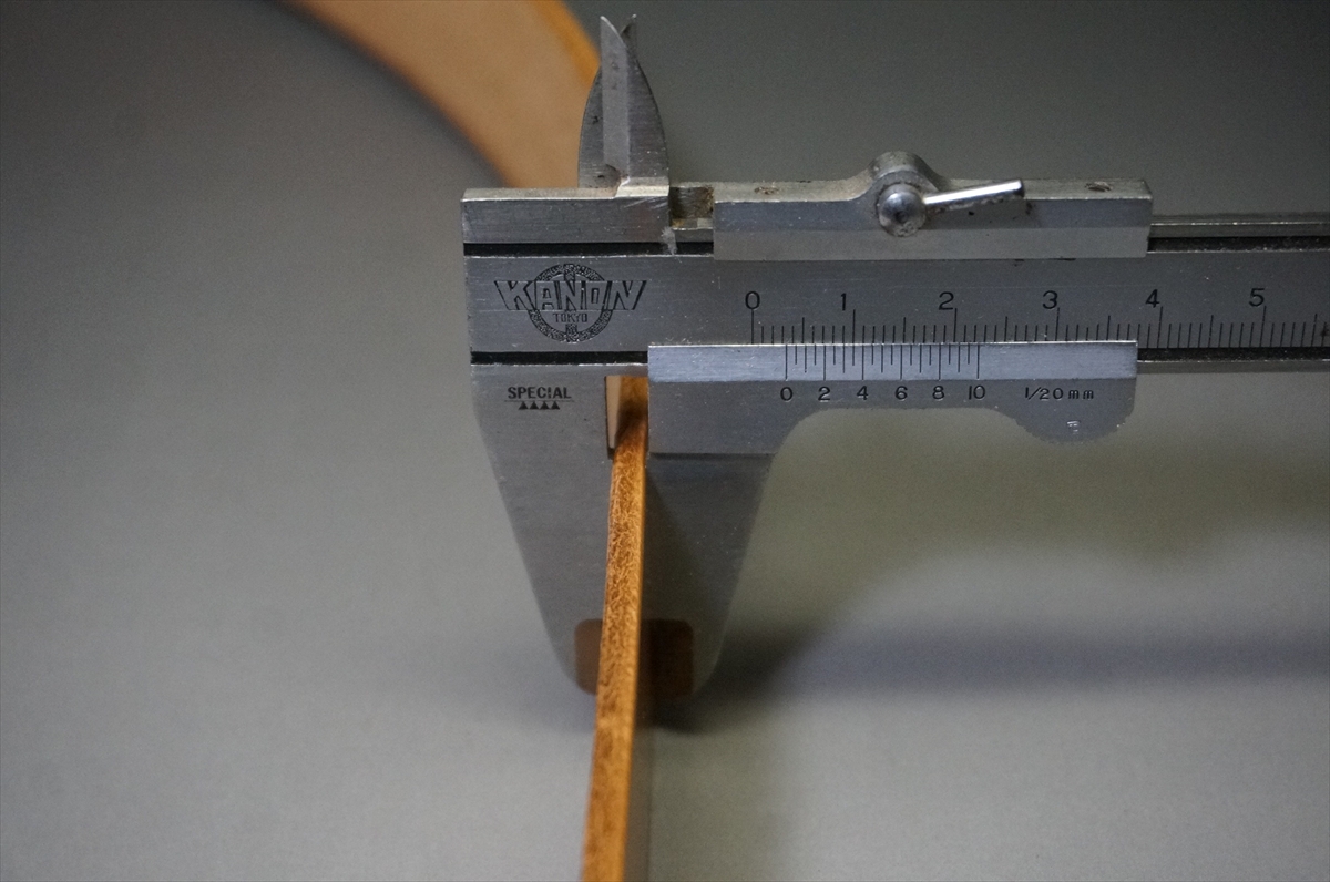 ブライドルレザー ベルト(セドウィック社/ロンドンタン色/35mm幅) - 画像 (10)