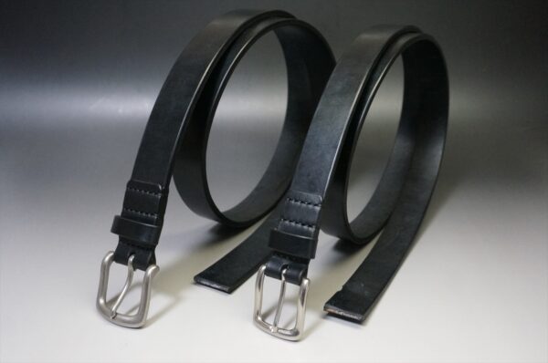 J.ベイカー社製ブライドルレザーを使用したベルト