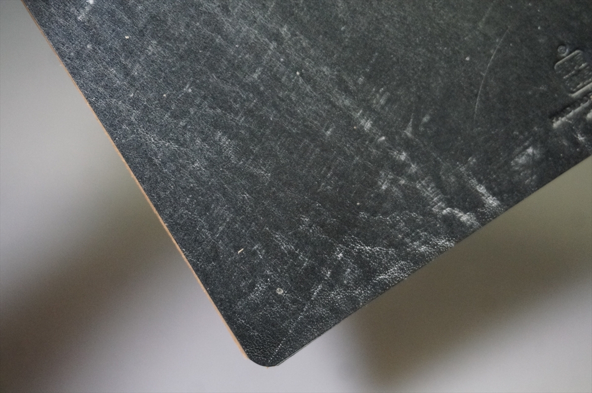 ブライドルレザー マウスパッド(J.ベイカー社/ブラック色) - 画像 (4)