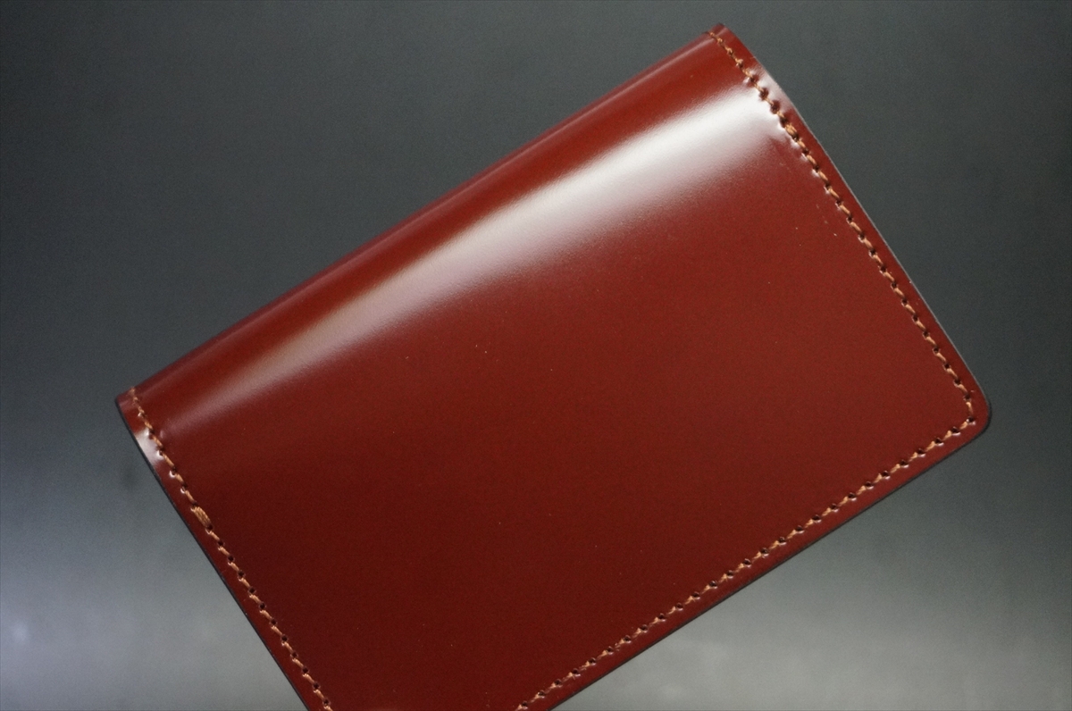 新喜皮革社製コードバンを使用した名刺入れ