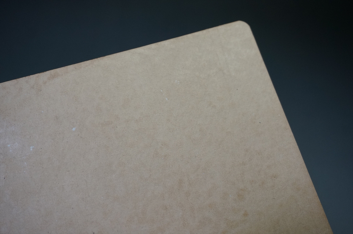 ブライドルレザー マウスパッド(J.ベイカー社/ナチュラル色) - 画像 (4)