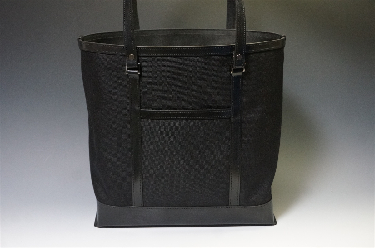 トートバッグ(ブライドルレザー×撥水生地/ブラック色/横38cm×縦33cm規格) - 画像 (3)
