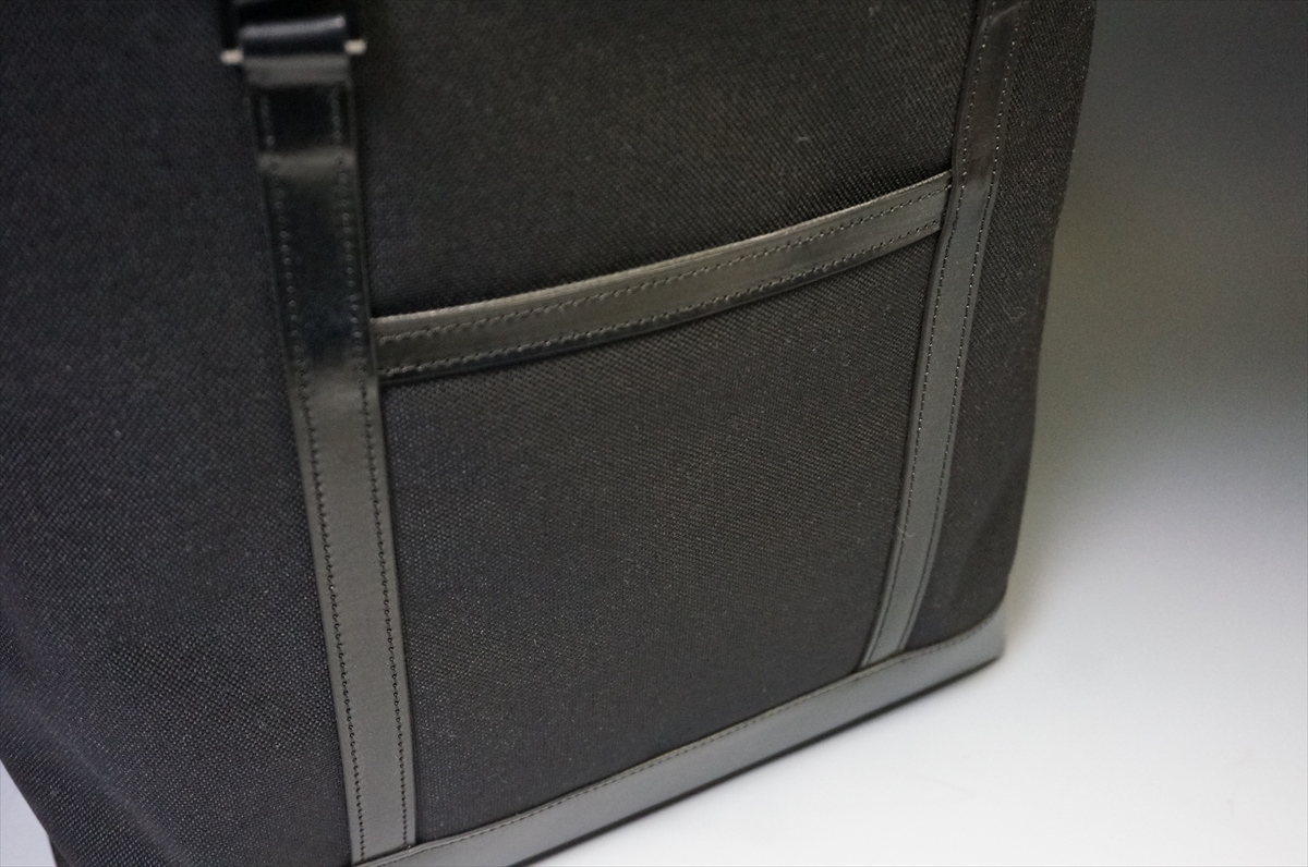 トートバッグ(ブライドルレザー×撥水生地/ブラック色/横38cm×縦33cm規格) - 画像 (6)