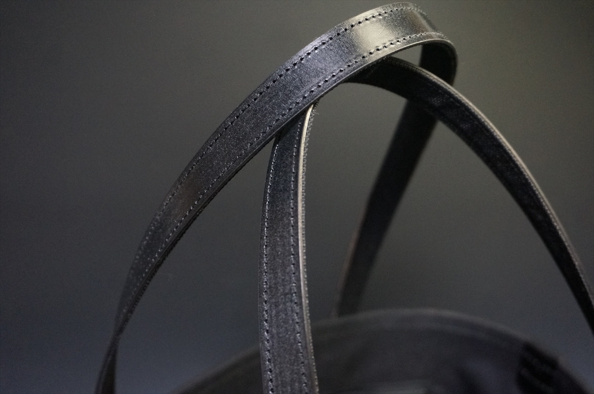 トートバッグ(ブライドルレザー×撥水生地/ブラック色/横38cm×縦33cm規格) - 画像 (7)