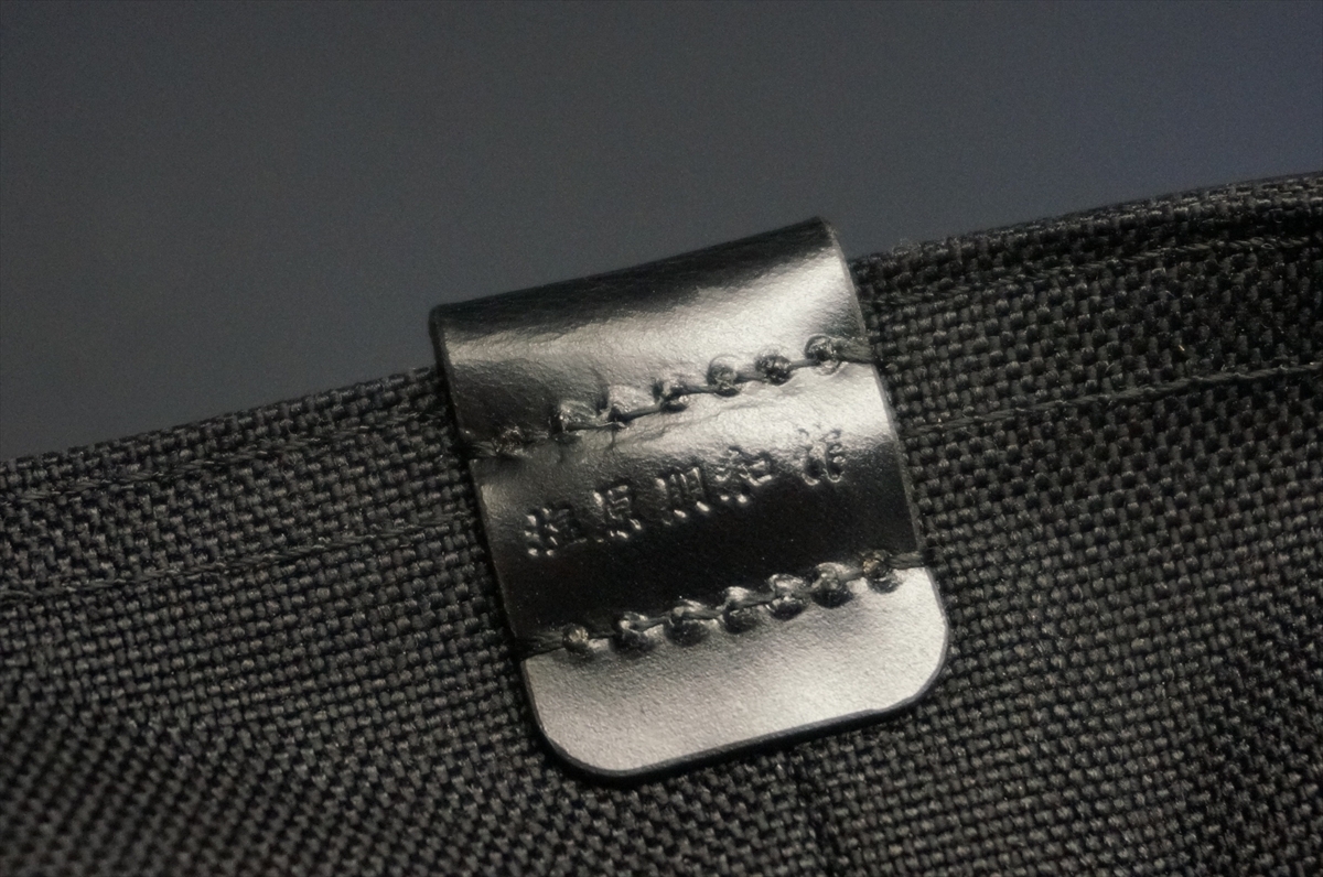 トートバッグ(ブライドルレザー×撥水生地/ブラック色/横38cm×縦33cm規格) - 画像 (12)