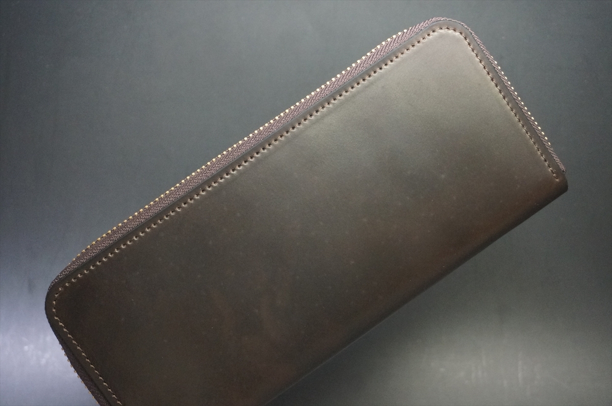 ホーウィン社製シェルコードバンの長財布