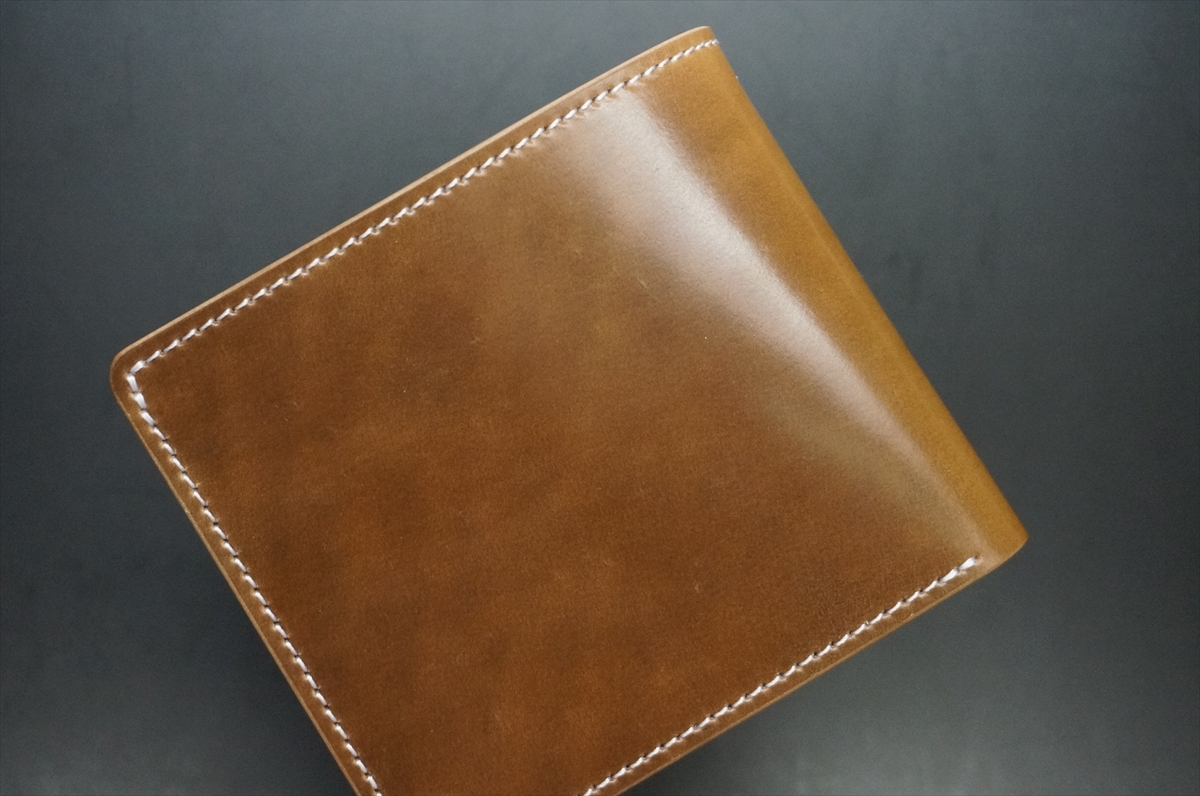 ホーウィン社製シェルコードバンの二つ折り財布