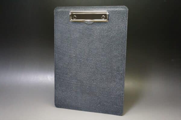 セドウィック社製ブライドルレザーの床革バインダー