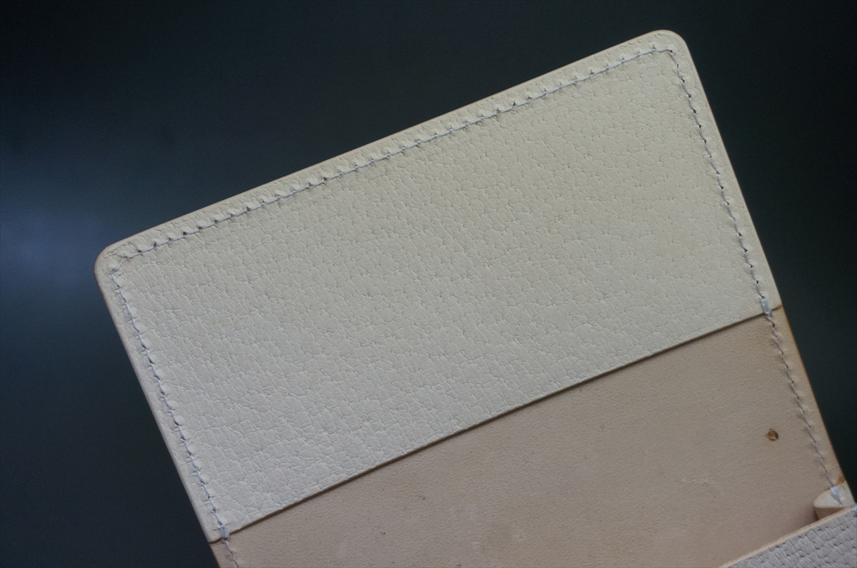 2月18日(水曜日)終了!コードバン 名刺入れ(レーデルオガワ社/グリーン色) - 画像 (8)