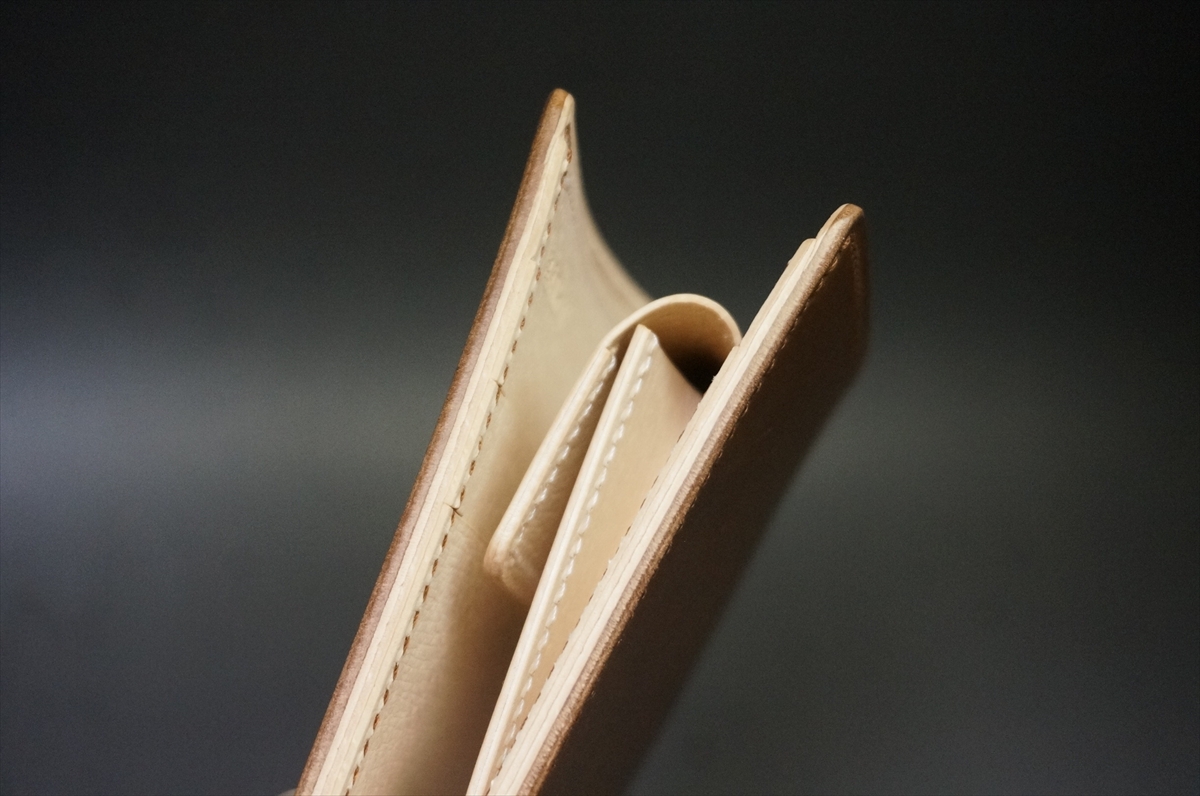 2月20日(金曜日)終了!コードバン 二つ折り財布(ホーウィン社/バーボン色/小銭入れ付きタイプ) - 画像 (4)