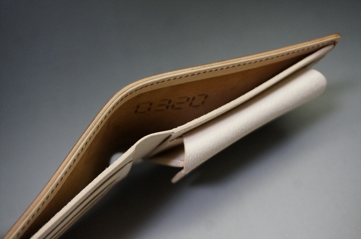 2月20日(金曜日)終了!コードバン 二つ折り財布(ホーウィン社/バーボン色/小銭入れ付きタイプ) - 画像 (5)