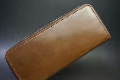 ホーウィンコードバンのバーボン色の長財布