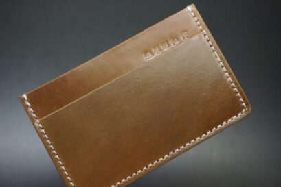 ホーウィンコードバンのバーボン色のカードケース