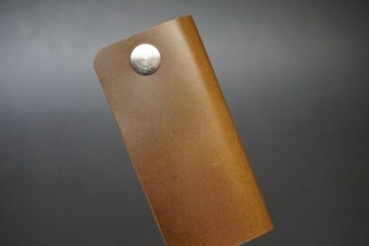 ホーウィンコードバンのバーボン色のコンパクトキーケース