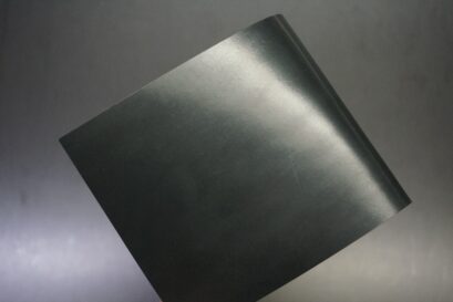 ホーウィンコードバンのブラック色の二つ折り財布