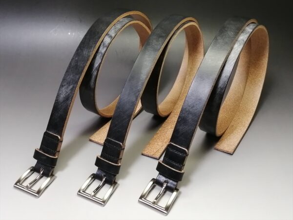 J.ベイカー社製ブライドルレザーのベルト